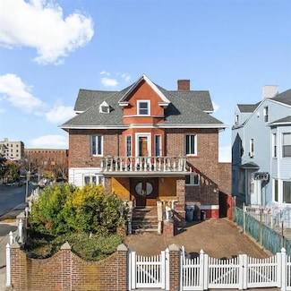 6660 Ridge Blvd, Brooklyn, NY 11220