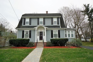 14 E Prospect St, Methuen, MA 01844