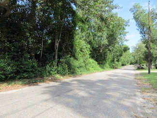 956 Meadowbrook Rd, Sumter, SC 29153
