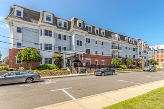 16 Willow St Unit 101, Melrose, MA 02176