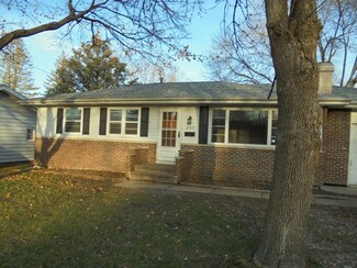 2519 Mallory St SW, Cedar Rapids, IA 52404