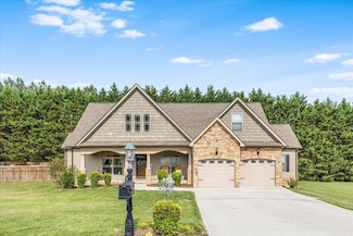 55 E Acorn Dr, Rock Spring, GA 30739