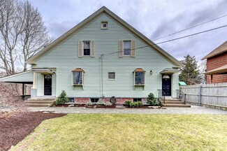 21 Myrtle Ave, Johnston, RI 02919