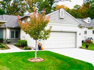 1324 N Timberview Dr, Whitehall, MI 49461