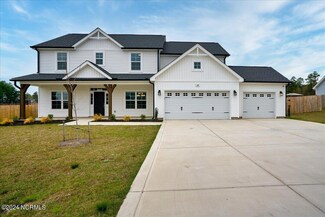 159 Enfield Dr, Carthage, NC 28327