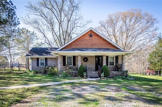 689 Hardin Rd, Temple, GA 30179