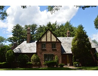 64 Welland Rd, Indian Orchard, MA 01151