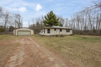 2972 Taft Rd, Remus, MI 49340