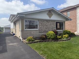 8325 W Maple Ave, Norridge, IL 60706