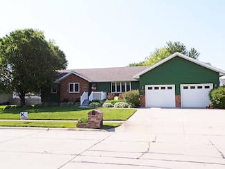 333 S 4th St, Columbus, NE 68601