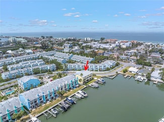 100 Windrush Blvd Unit 1, Indian Rocks Beach, FL 33785