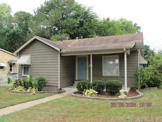 1039 Faulkner St, Conway, AR 72034