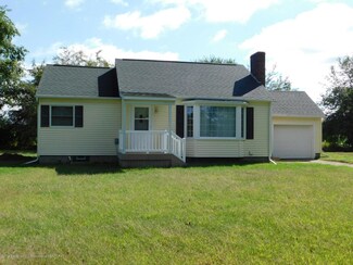 2437 Ives Rd, Leslie, MI 49251