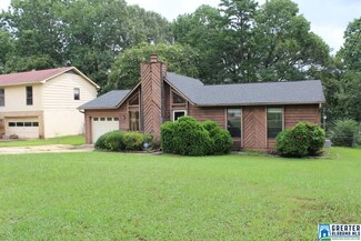 1119 Startrek Ln, Birmingham, AL 35215