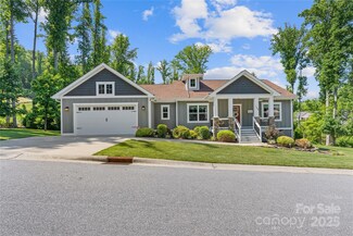 156 Olivet Ln, Fletcher, NC 28732