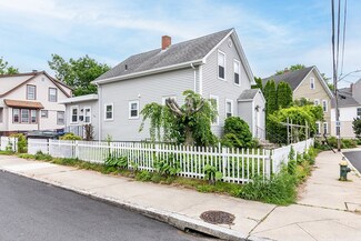 85 Herschel St, Providence, RI 02909