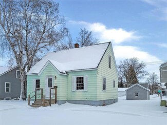 404 10th St N, Benson, MN 56215