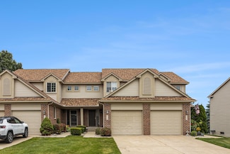 7124 Magnolia Ln Unit 102, Waterford, MI 48327