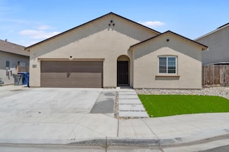 6644 E Dwight Ave, Fresno, CA 93727