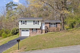 2320 Northbrier Ln, Chattanooga, TN 37406