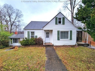 1513 Ravinia Rd, Charleston, WV 25314