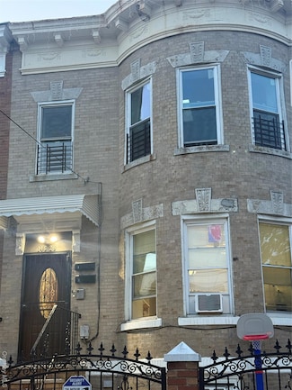 146-29 106th Ave, Jamaica, NY 11435