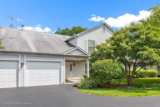 225 Hampshire Ct Unit 201C, Naperville, IL 60565