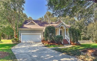 2711 Chickadee Dr, Charlotte, NC 28269