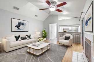 2215 Post Rd Unit 2022, Austin, TX 78704