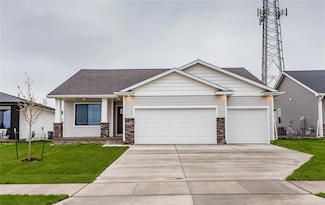 1178 NW Petersen Dr, Waukee, IA 50263