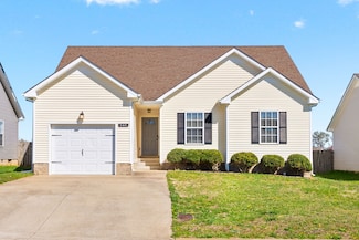 547 Fox Trot Dr, Clarksville, TN 37042