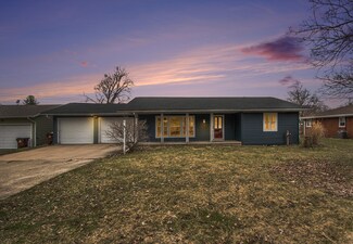 1611 N Jefferson St, Hastings, MI 49058