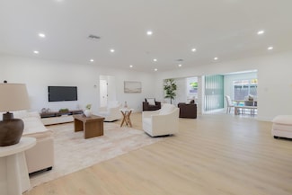 739 SE 11th Ave, Deerfield Beach, FL 33441