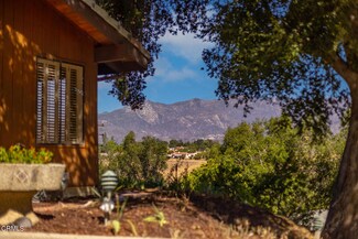 2046 Valley Meadow Dr, Oak View, CA 93022