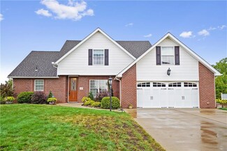 2515 Bonnie Dell Dr, South Park, PA 15129