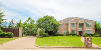 5718 Gloucester Dr, Tyler, TX 75707