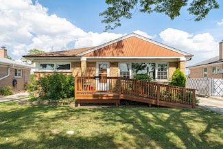 4601 Rose St, Schiller Park, IL 60176
