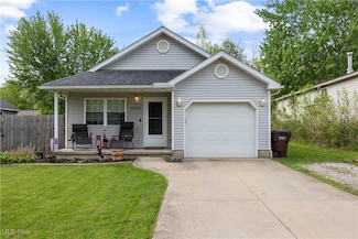 41663 Rosewood St, Elyria, OH 44035
