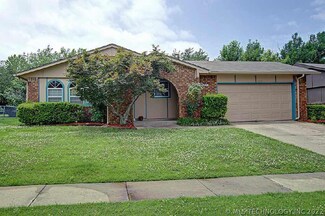 1213 W Memphis St, Broken Arrow, OK 74012