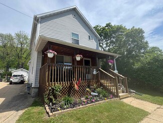 877 S Sheldon St, Richland Center, WI 53581