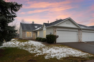 735 Markgrafs Lake Draw, Woodbury, MN 55129