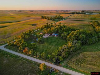 31054 655th Ave, Hartland, MN 56042