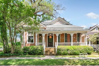 7 Common St, Mobile, AL 36604