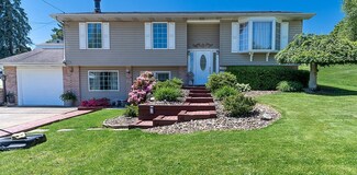 1701 20th Ave, Beaver Falls, PA 15010