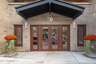 70 Railroad Place Unit 202, Saratoga Springs, NY 12866