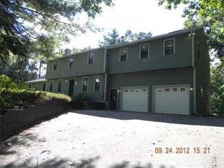 458 High St, Dunstable, MA 01827