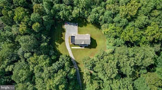 9971 Striker Ln, King George, VA 22485