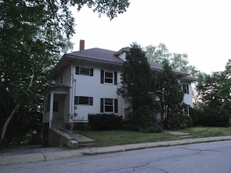 424 Penobscot St, Rumford, ME 04276