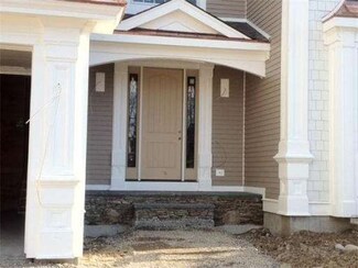 66 Briarwood Cir, Needham Heights, MA 02494