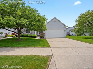 864 Challenging Trail, South Lyon, MI 48178
